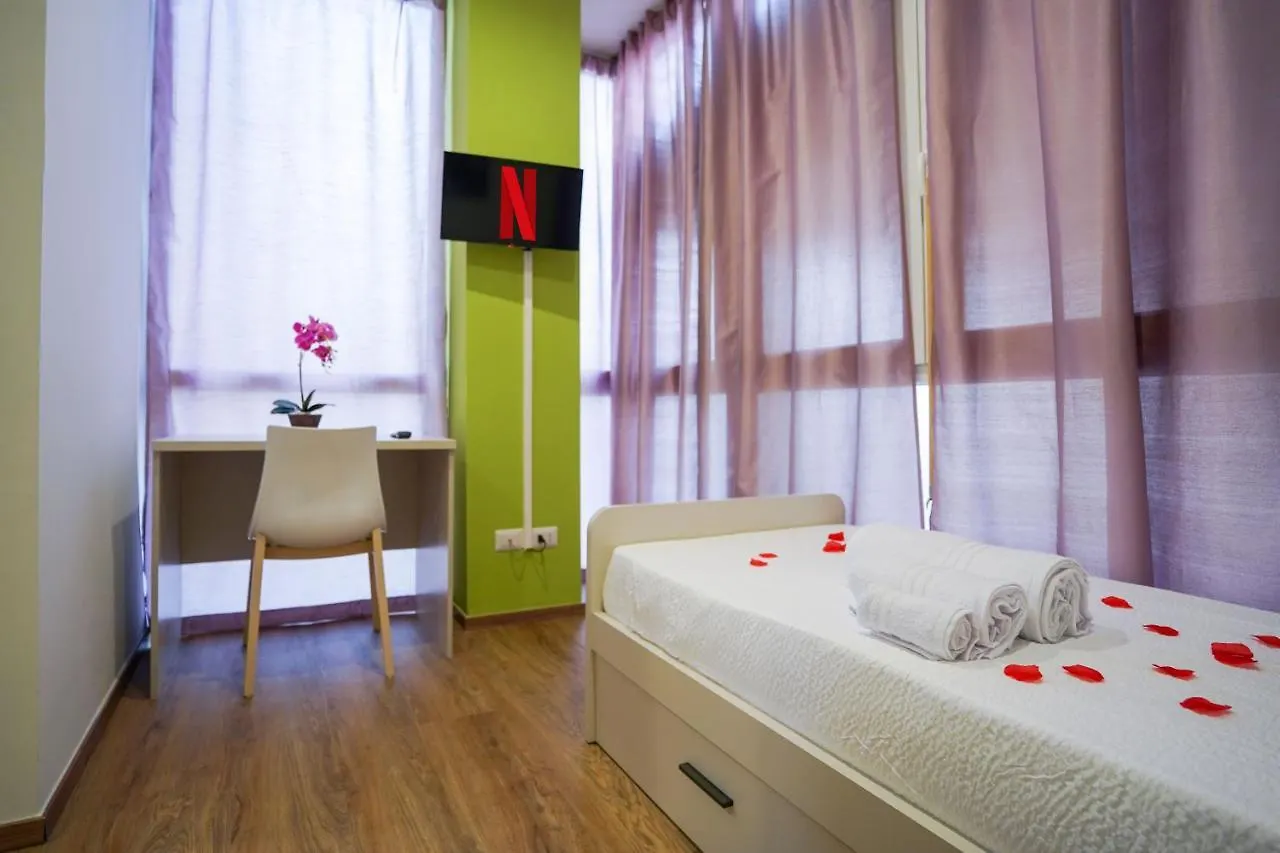 Apartment Camelia Suite Leonardo Academy, Mxp & Lakes Sesto Calende