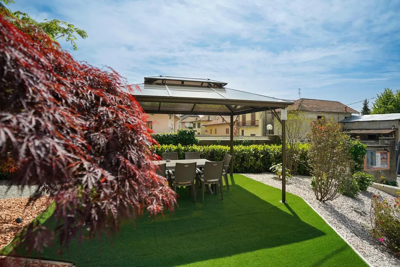 Camelia Suite Leonardo Academy, Mxp & Lakes Sesto Calende Italy